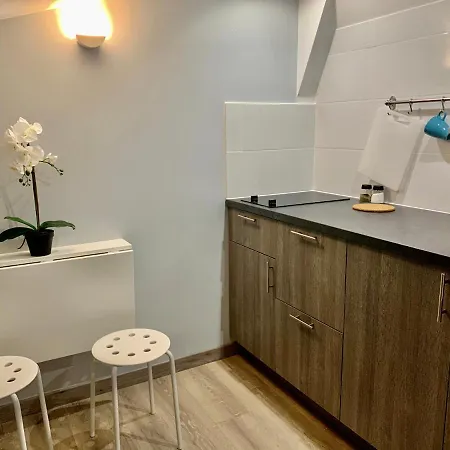 Mon Petit Nid D'amour Au Cœur Historique De Apartamento Fréjus