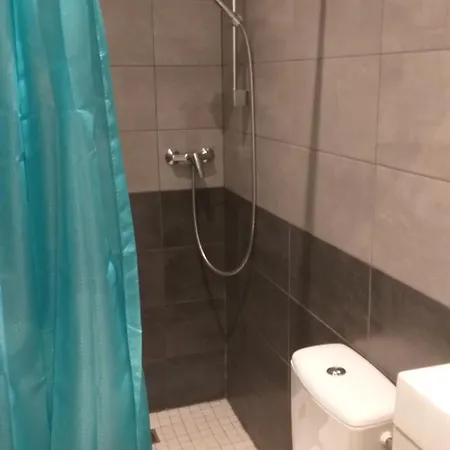 Mon Petit Nid D'amour Au Cœur Historique De Apartamento Fréjus